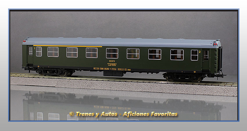 Coche pasajeros Serie 5000 AAB-5024  Clase 1ª y 2ª - Renfe